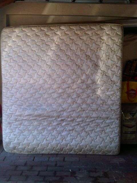 King Size Extra Length Mattress - King Koil (25cm thick)