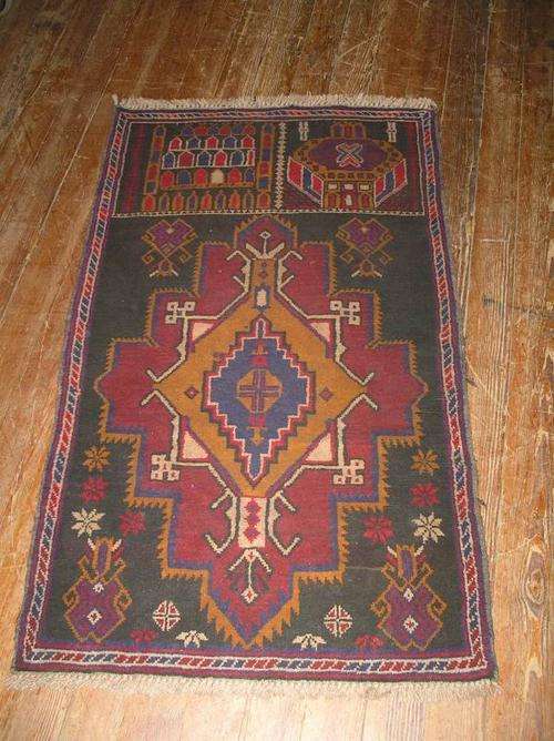 Taimani Floor Rug