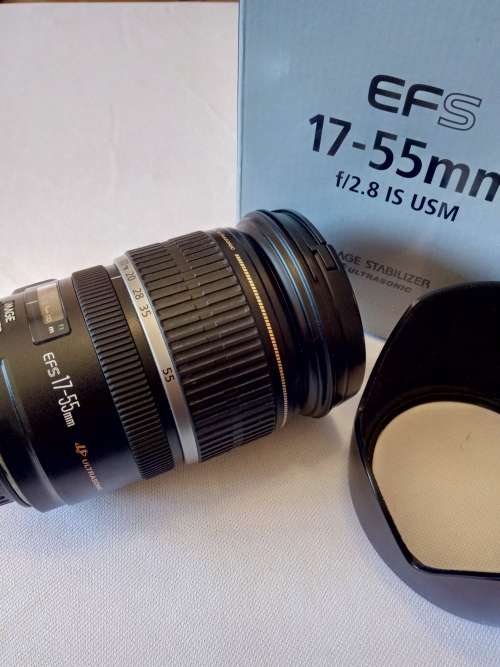 Canon EF-S 17-55mm f/2.8 IS USM Lens PLUS Lens Hood