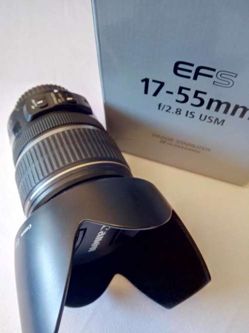 Canon EF-S 17-55mm f/2.8 IS USM Lens PLUS Lens Hood