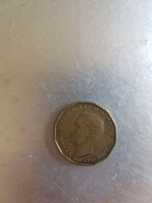 GB  3 Pence  1943