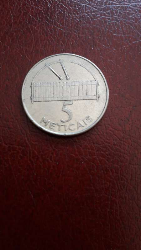 Mozambique  5 meticais  2012