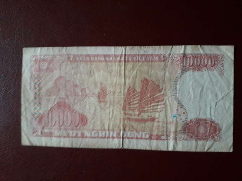 Vietnam   10000 Dong