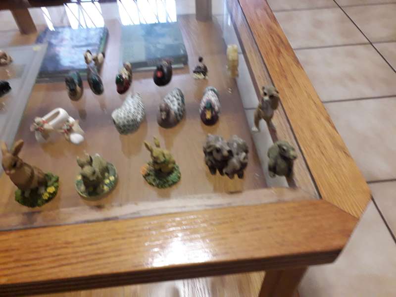 Combination figurines combo  18x  (wood / plastic / porcelain)