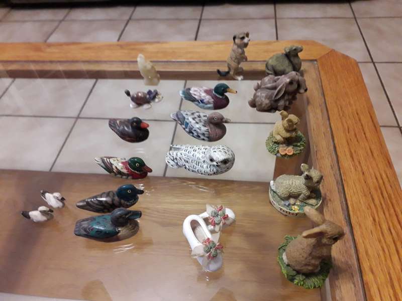 Combination figurines combo  18x  (wood / plastic / porcelain)