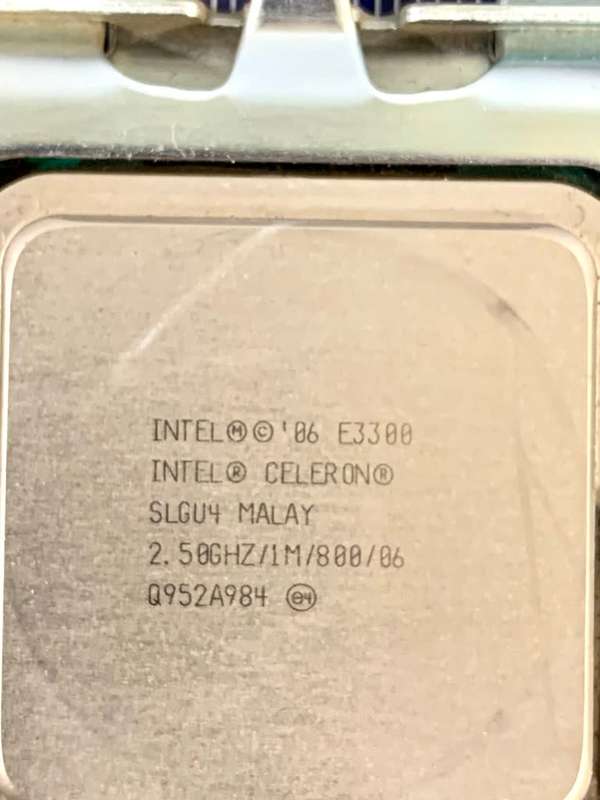 Foxconn N15235 Motherboard including CPU, RAM and Video Graphics Card