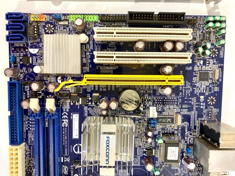Foxconn N15235 Motherboard including CPU, RAM and Video Graphics Card