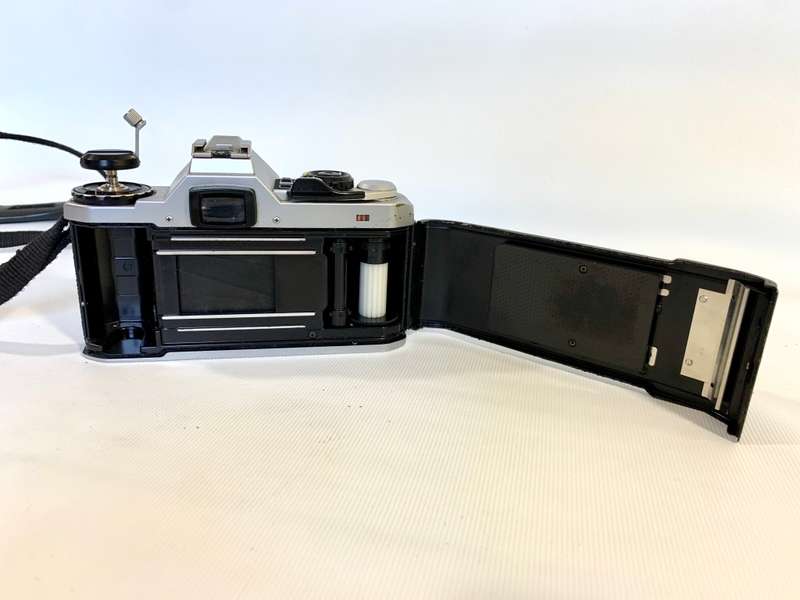 Pentax ME Super SLR 35mm Film Camera Body (parts or repair)