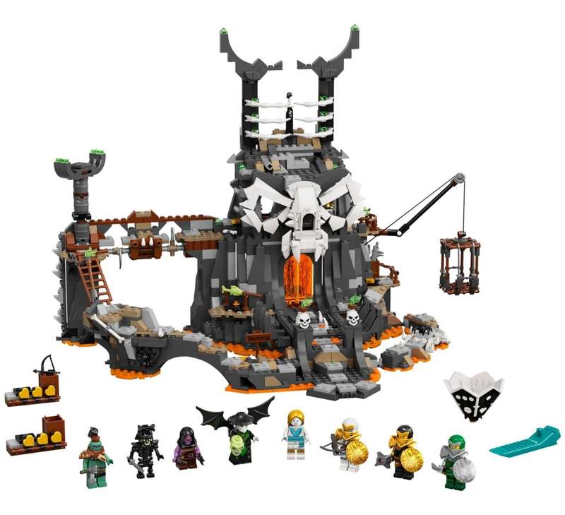 LEGO® Ninjago Skull Sorcerer`s Dungeons 71722 (Discontinued Set)