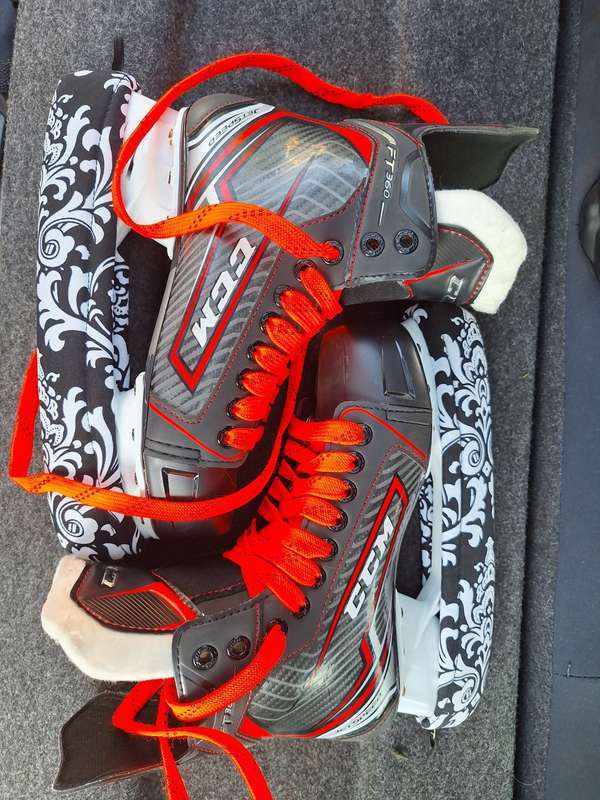 CCM FT360 Ice Skates