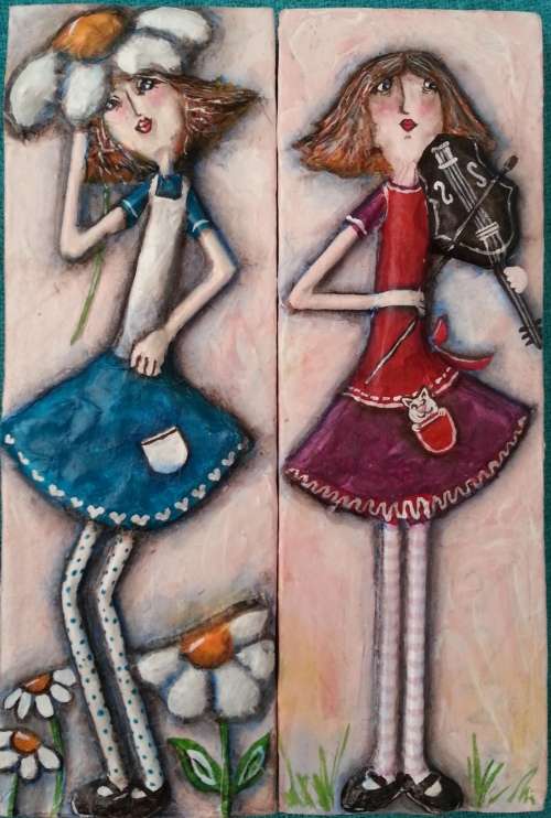 Two girls (set of 2) - Wall plaques