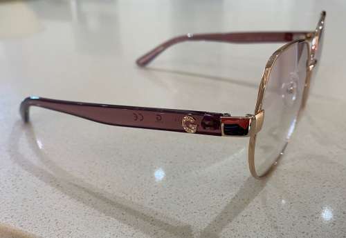 Guess Ladies sunglasses