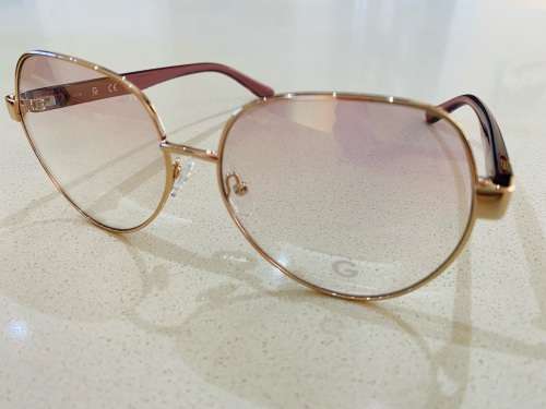 Guess Ladies sunglasses