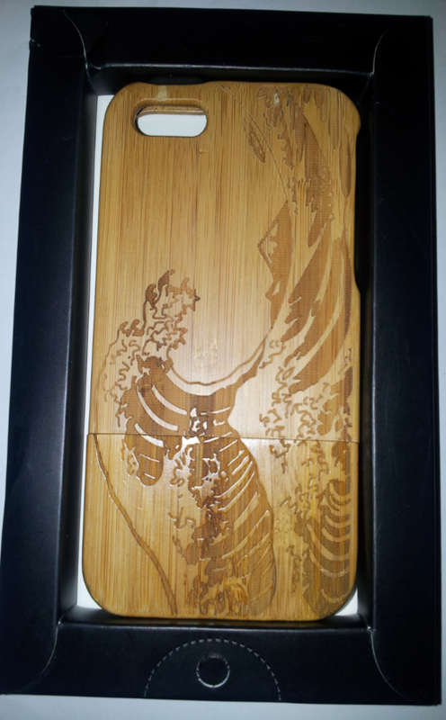 Iphone 5 Wooden Case Tsunami Print(100% NATURAL WOOD)