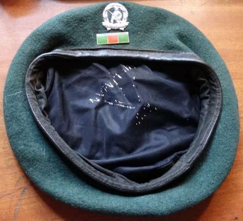 Commando Beret with Balkie and Badge