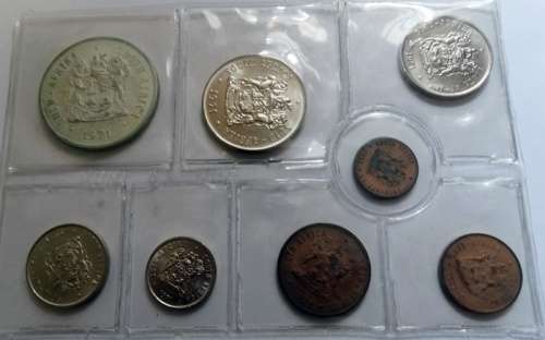 ## 1971 South African Unc Set with Silver R1 ##