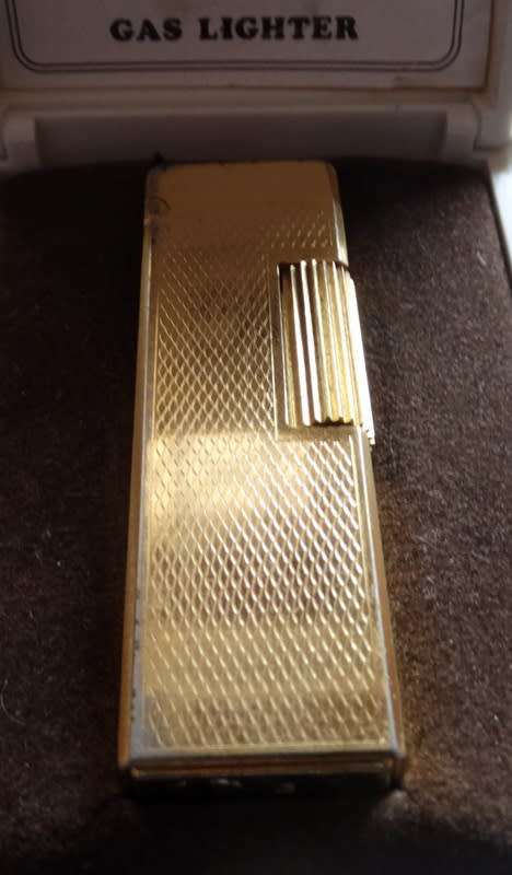 Win Gold Plated Gas Lighter in Original Case