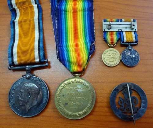 PTE WJ Grimsdale Middlesex Regiment Medals plus wound badge and Miniatures
