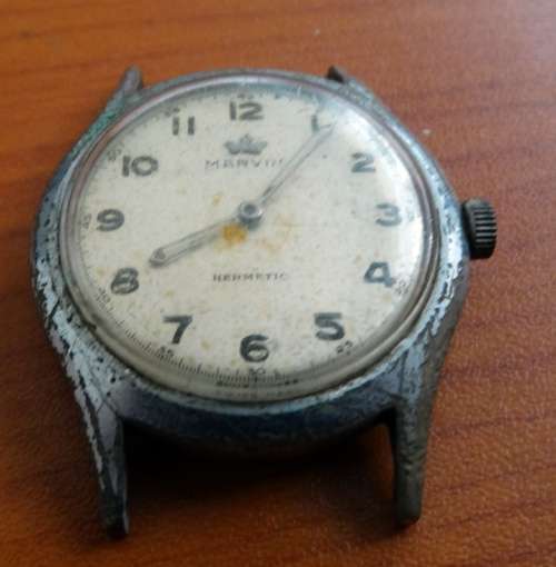 34 mm men's WWII period MARVIN automatic  wristwatch. Works. Restoration or Spares