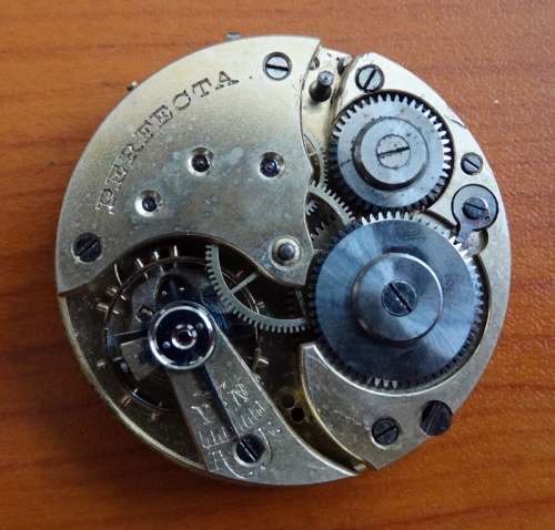 Elgin Perfecta Pocket Watch Works .For Spares or Restoration