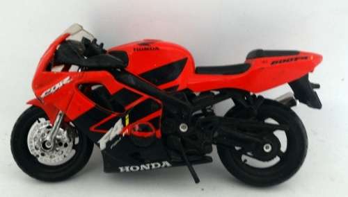 Maisto Honda CBR F4 Motor Bike.