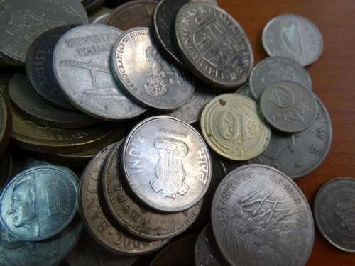 1kg of world coins no SA or Copper coins B