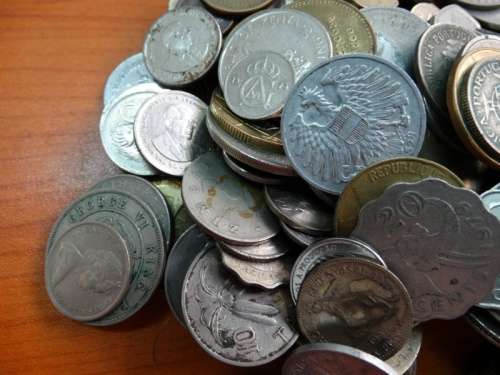 1kg of world coins no SA or Copper coins B