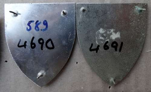 Pair Of SADF 30 Field Workshop Flash. Pins intact (61)