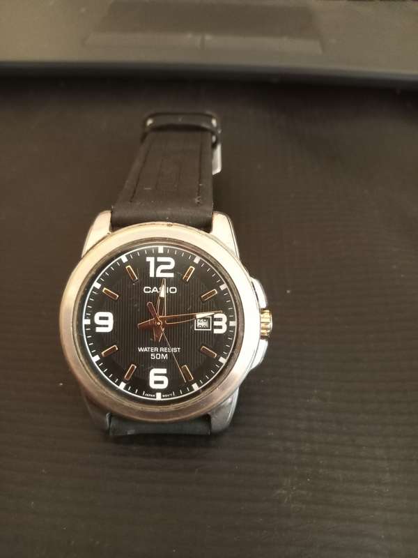 Casio 2784 mens wristwatch 100% working