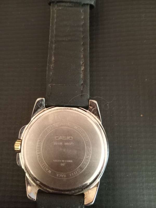 Casio 2784 mens wristwatch 100% working
