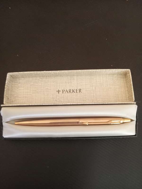 Parker Gold Rolled Pen in Original Box
