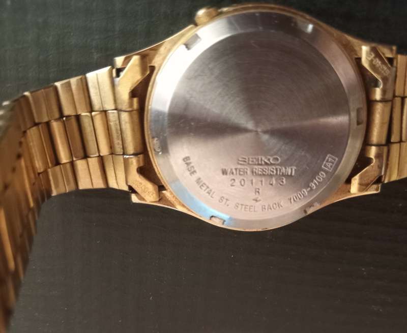 Seiko Automatic. Runs a bit fast but working 100%