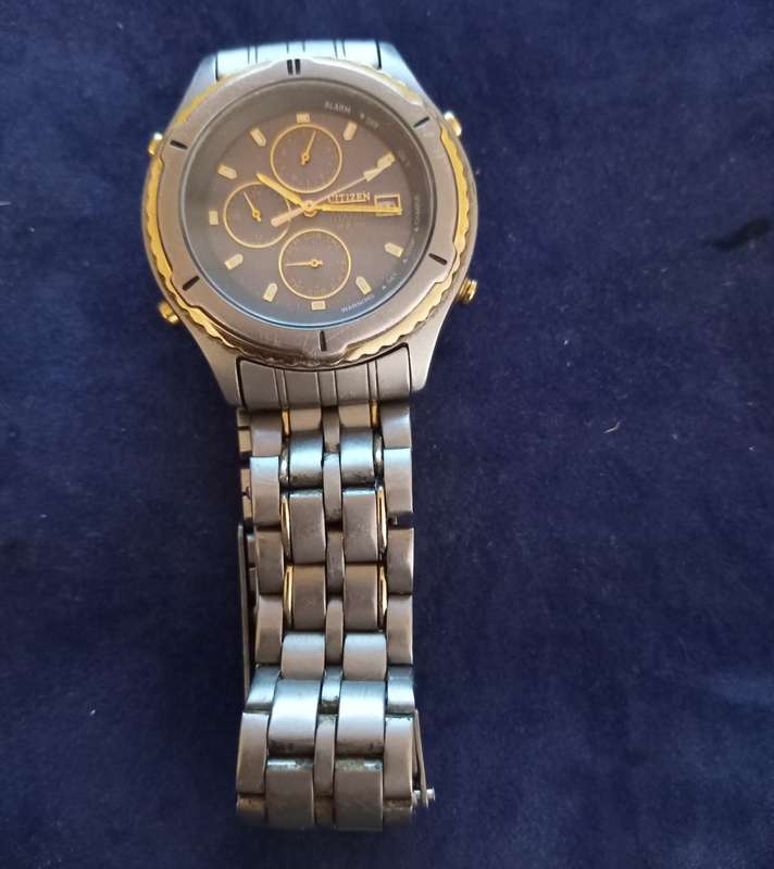 Vintage  Citizen WR 100 Titanium Chronograph Alarm Men`s Watch. 100% working serviced yesterday.