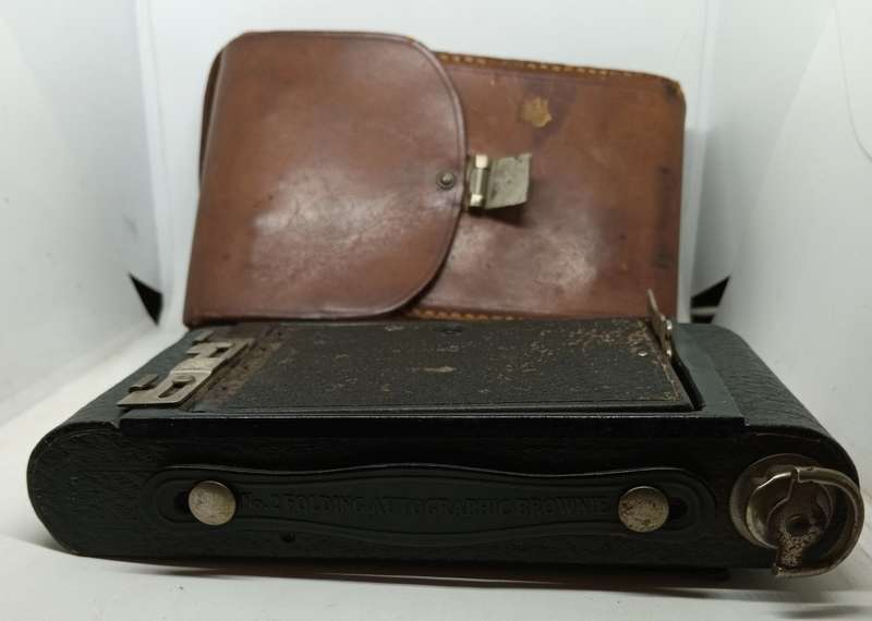 Kodak No 2 Folding Autographic Brownie with Leather case