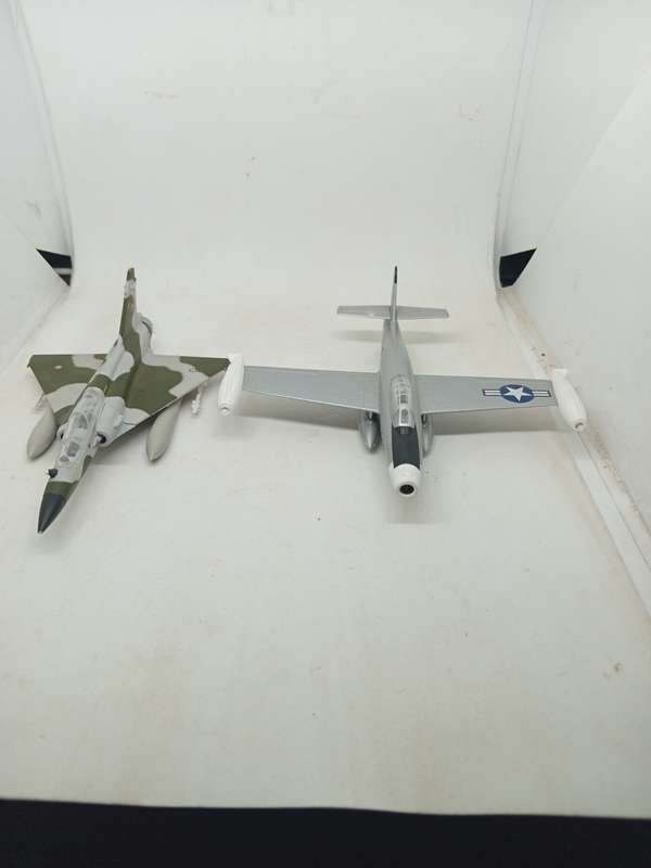 Mirrage and Republic F84 Airplane