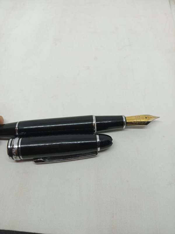 Mont Blanc Ink pen (BLACK)