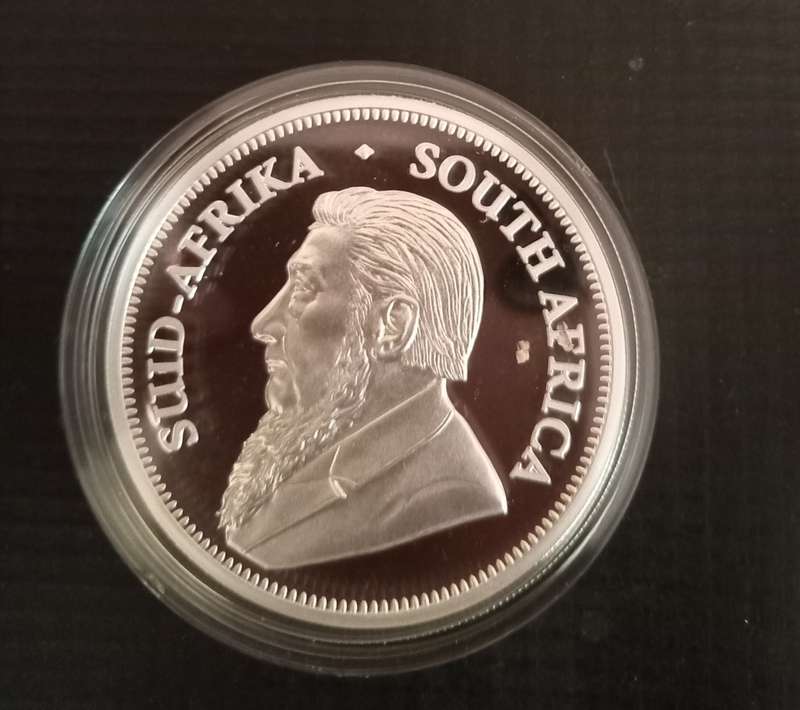 2023 Proof 2 Onz Silver Krugerrand in capsule