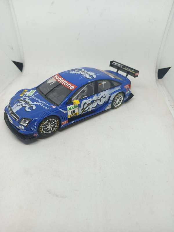 Minichamps Limited Hornby Opel Vectra GTS V8 Team Holzer Scalextric. Tyres Good