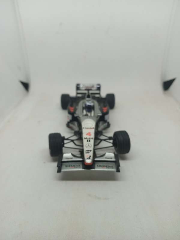 SCX McLaren MP416 Scalextric. Tires Good