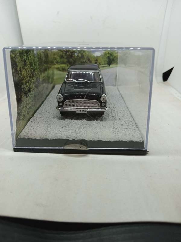 Ford Consul - Dr No 007 Edition Sealed with Book