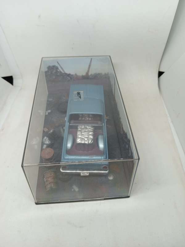 Ford Falcon Ranchero - Gold Finger  007 Edition Sealed with book