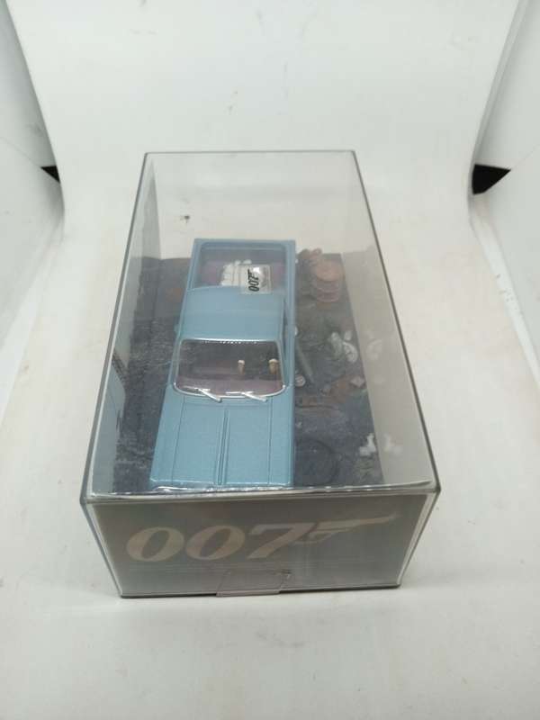 Ford Falcon Ranchero - Gold Finger  007 Edition Sealed with book