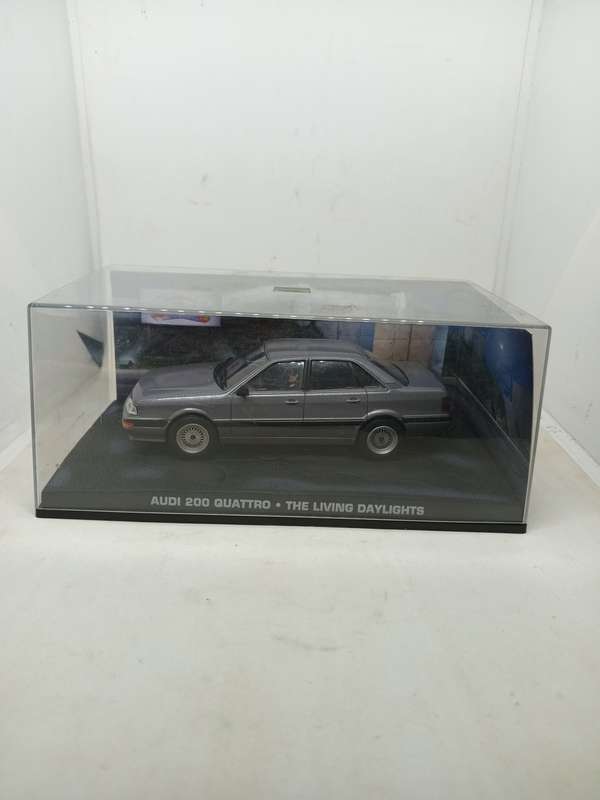 Audi 200 Quattro - The living daylight 007 Edition. Sealed with book