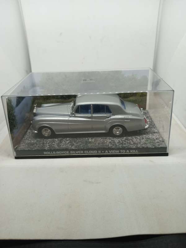 Rolls Royce Silver Cloud II - A View to a Kill 007 Edition Sealed with book
