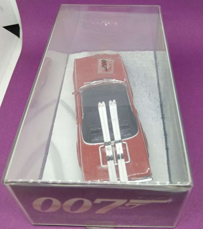 007 Mercury Cougar On Her Majesty Secret Service  scale 1/43. Sealed with book