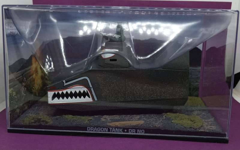 007 Dragon Tank DR No  - scale 1/43. Sealed