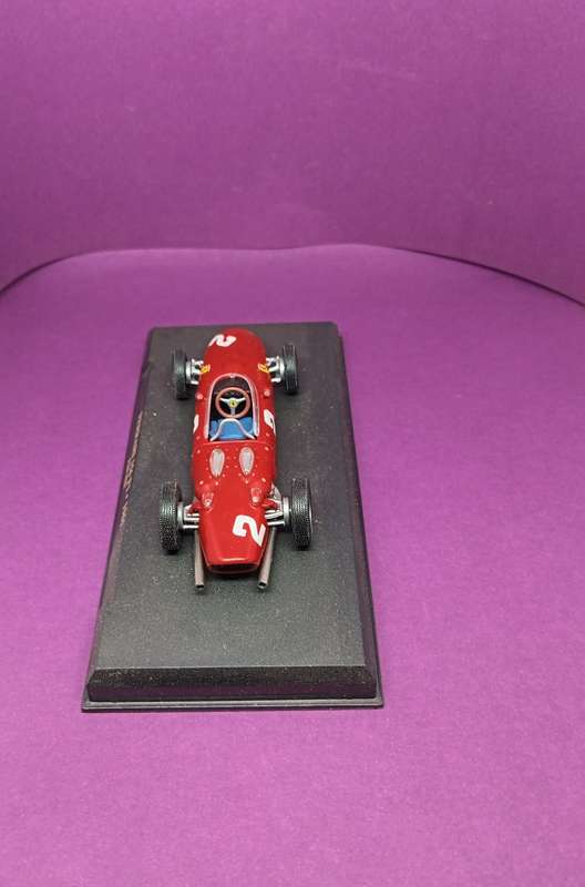 Ferrari Official Product: Ferrari 156 F1 1961 Phill Hill Die Cast Model 1:43