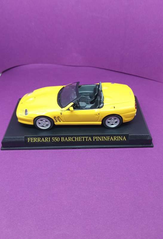 Ferrari Official Product: Ferrari 550 Barchetta Pininfarina Die Cast Model 1:43
