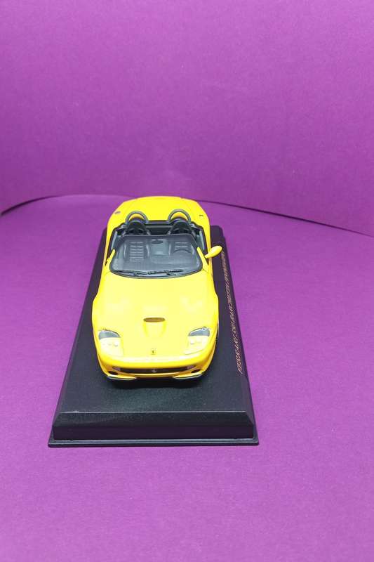 Ferrari Official Product: Ferrari 550 Barchetta Pininfarina Die Cast Model 1:43