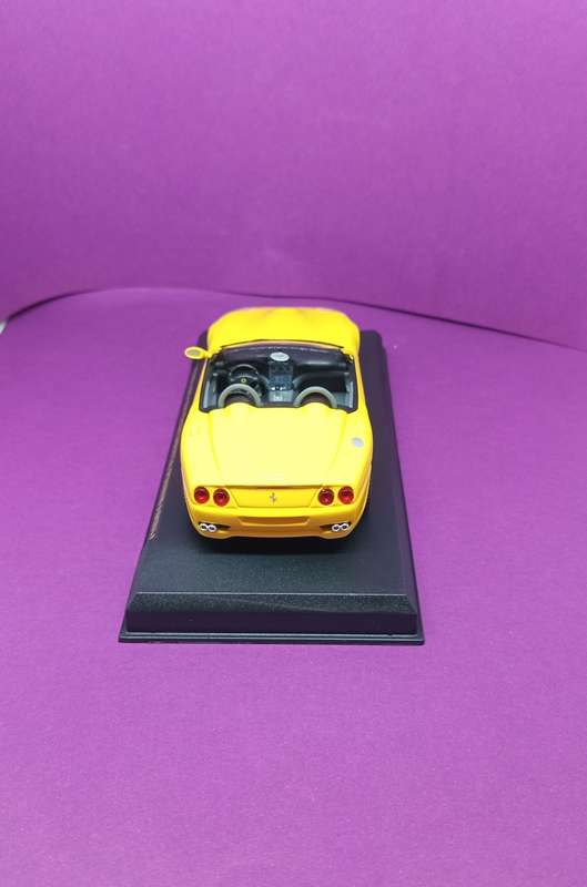 Ferrari Official Product: Ferrari 550 Barchetta Pininfarina Die Cast Model 1:43